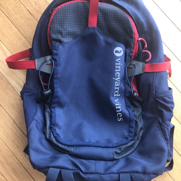 vineyard vines tech backpack